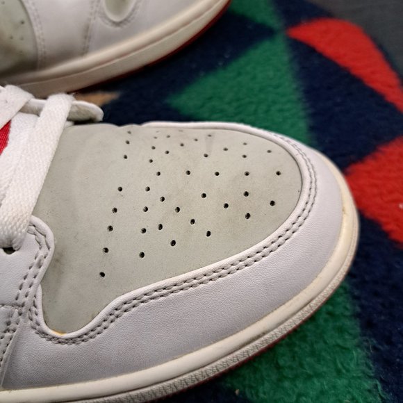 %Nike Air Jordan 1 Retro Mid OG Hare Size 10.5 Bugs Bunny White Red Grey AJ11 main image 6